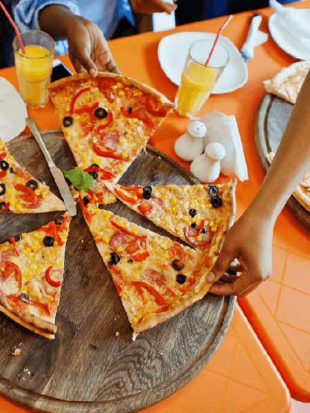 dine-in-pizza